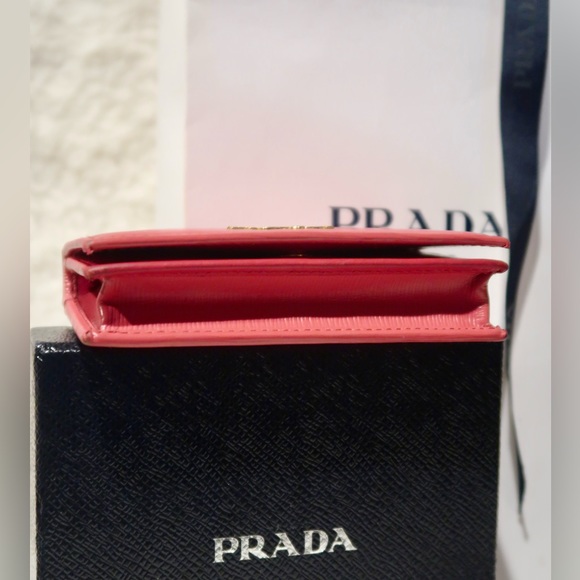 Authentic Prada - Vitello Leather Small Wallet - Picture 10 of 17